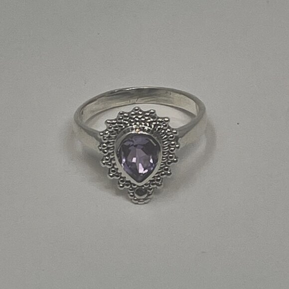 925 Sterling Silver Vintage Real Tear Drop-Cut Amethyst Ring Size 6 - Picture 3 of 6